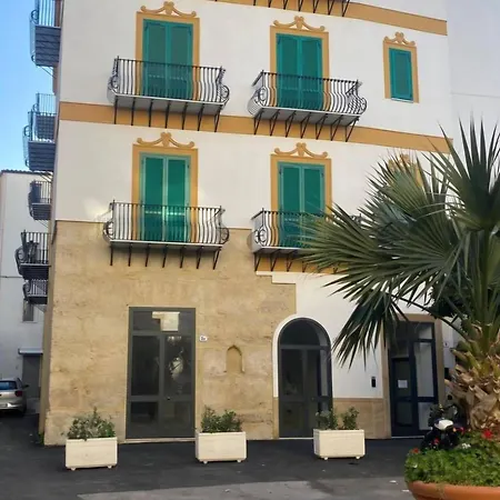 Brunaccini22 *